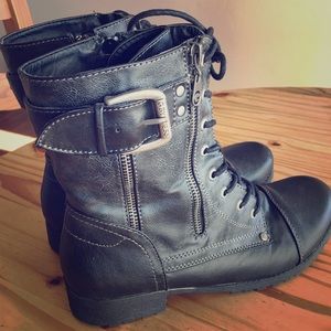 G by Guess combat boots size 9.5 women’s